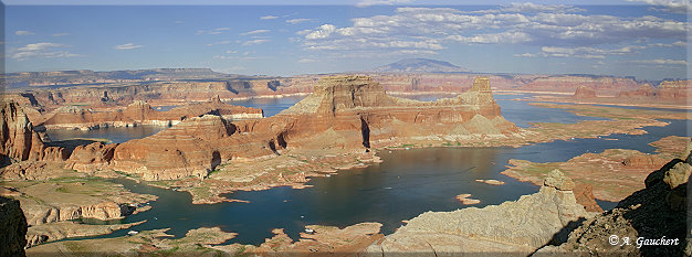 Panoramablick auf die Padre Bay